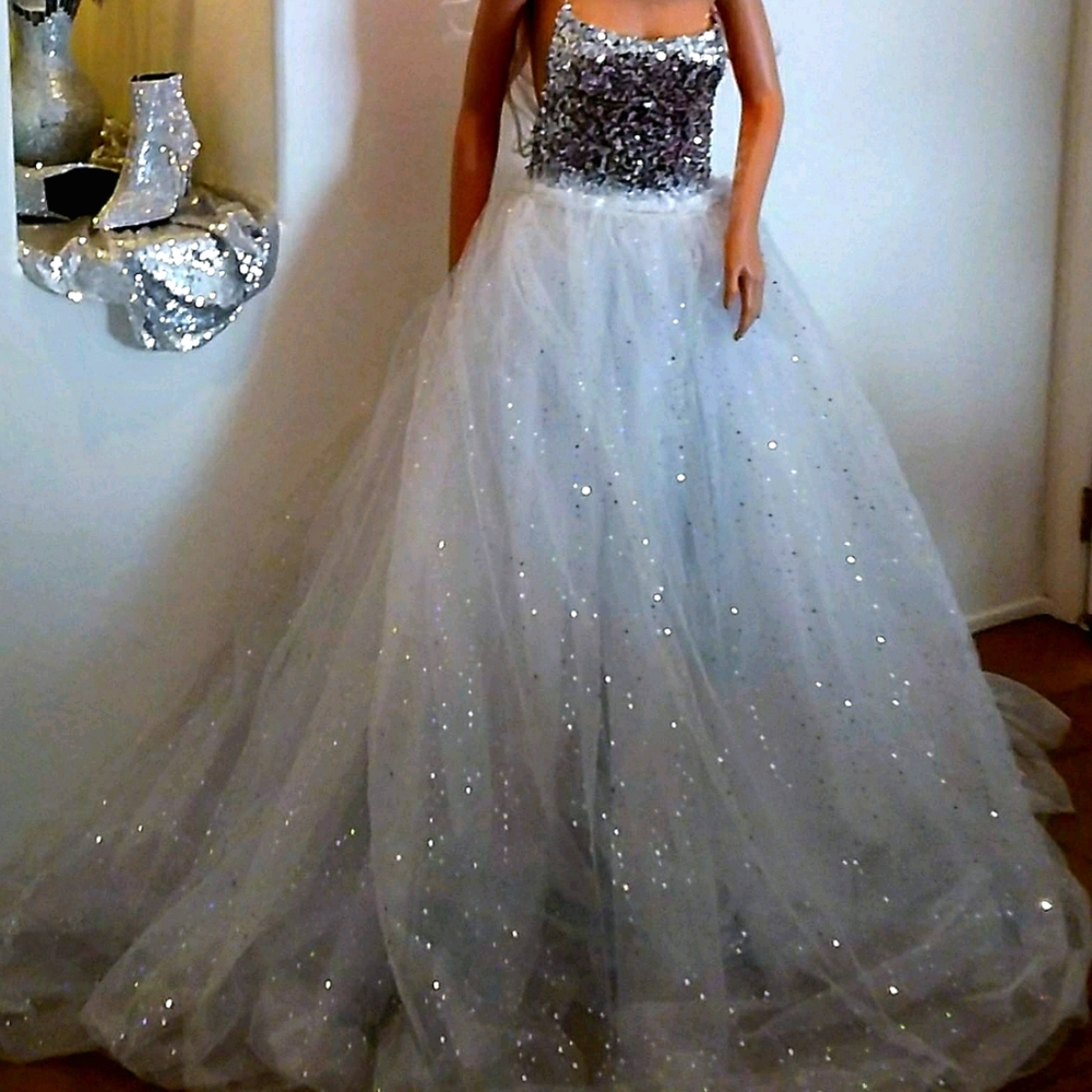 "ADAIR" 2 in 1 Silver & White Wedding Ballgown Set - Picture 2 of 4